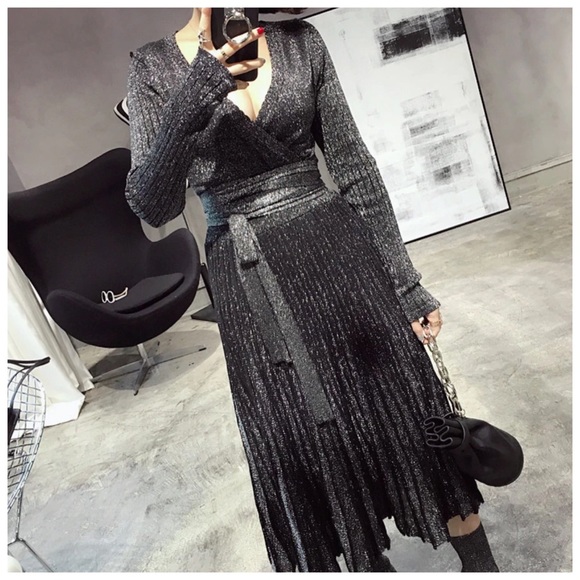 The CERI Metallic Stretch Wrap Dress - Picture 4 of 8